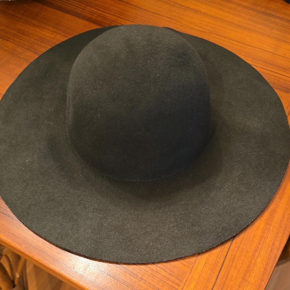 Scala Wide-Brim Hat